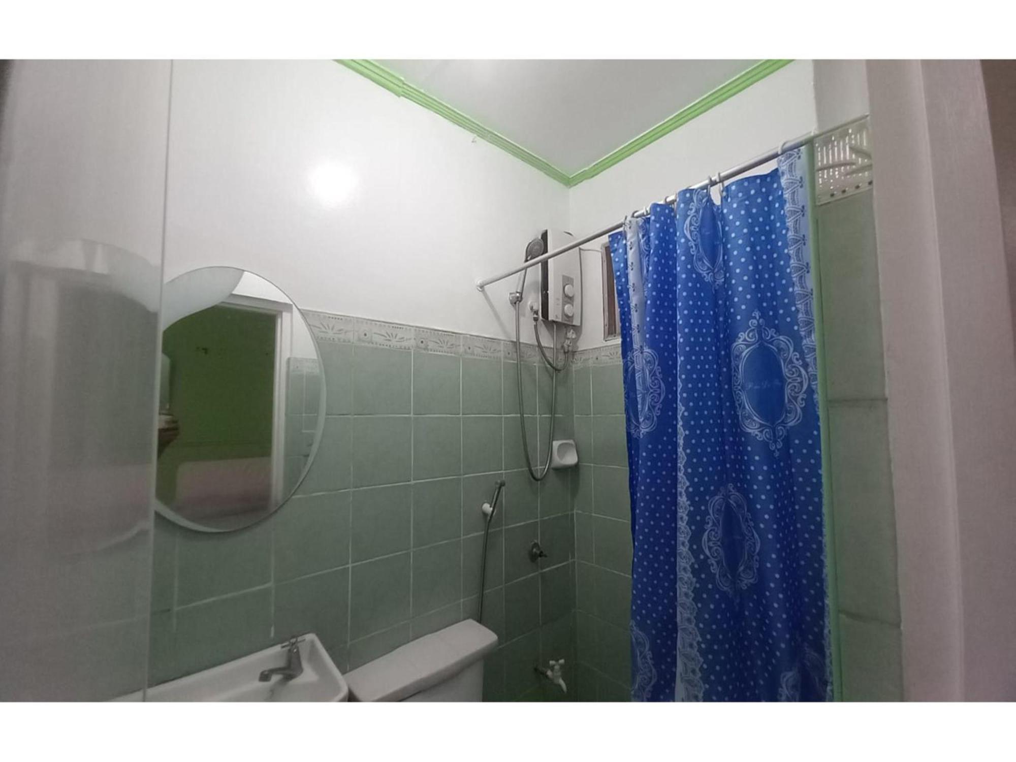 Oyo 1048 Jomckayl Apartelle Naga  Exterior foto
