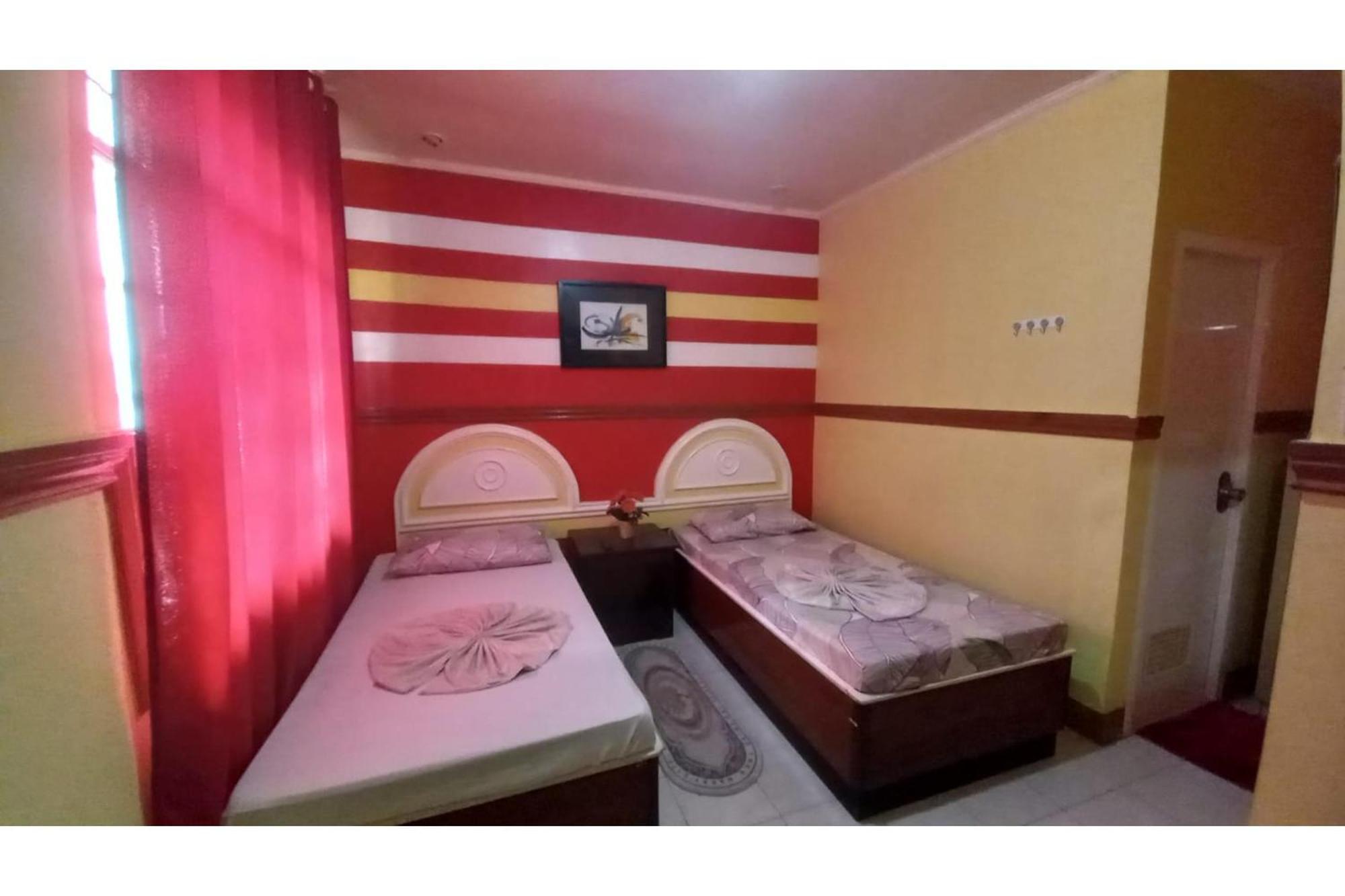 Oyo 1048 Jomckayl Apartelle Naga  Exterior foto