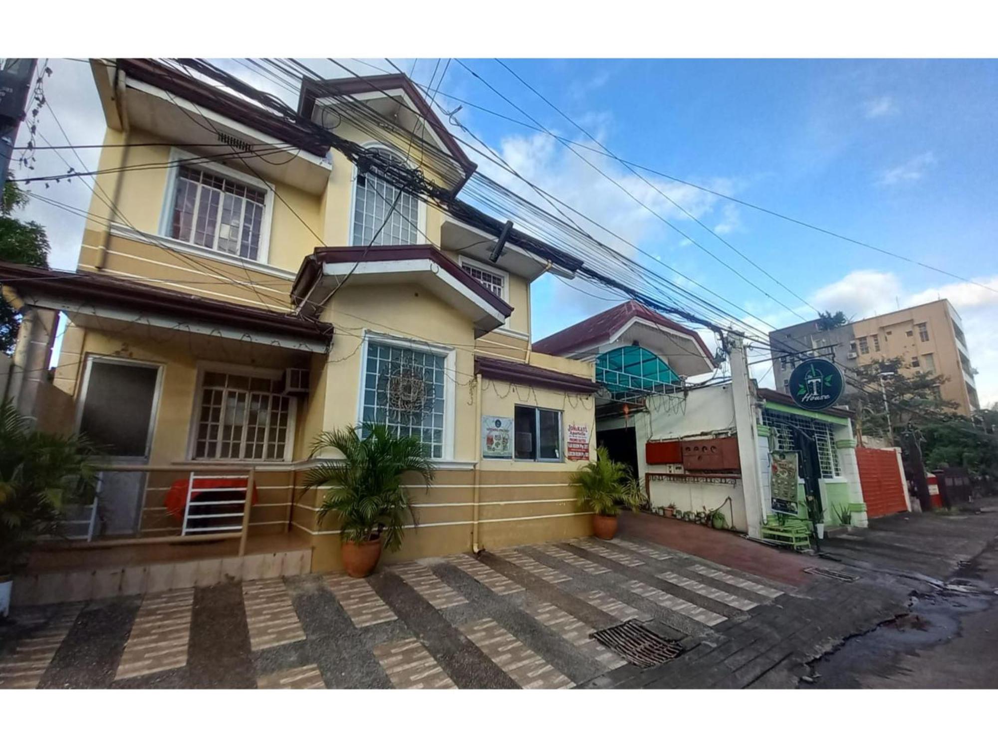 Oyo 1048 Jomckayl Apartelle Naga  Exterior foto